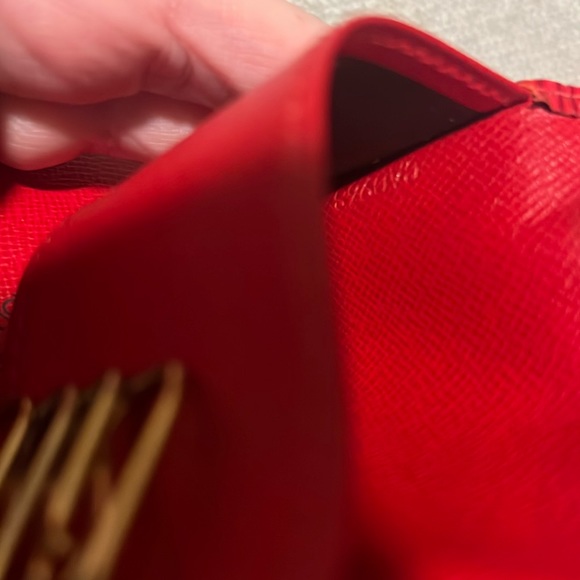 Authentic Louis Vuitton EPI Red key holder CA0968 - Picture 13 of 15